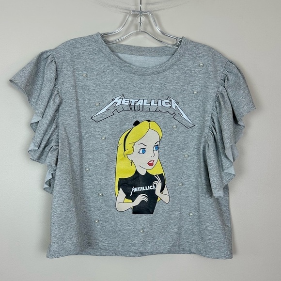 Tops - NWOT Alice in Wonderland Metallica Grey Ruffle tee with pearls